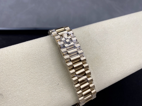 激安ロレックス着用イメージ